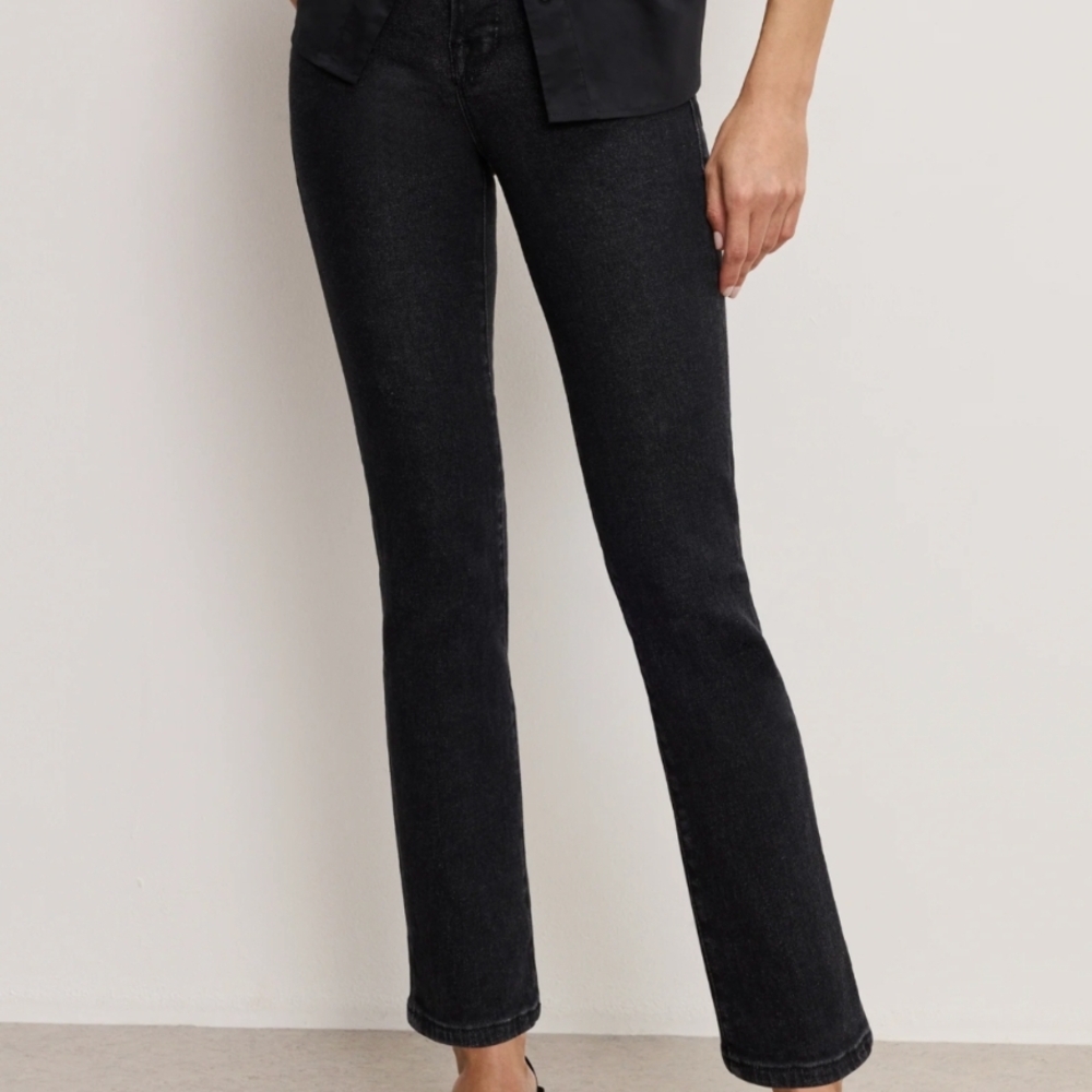 NWT Good American Good Legs Straight Jeans Black 184 Mid Rise Sz 8 / 29